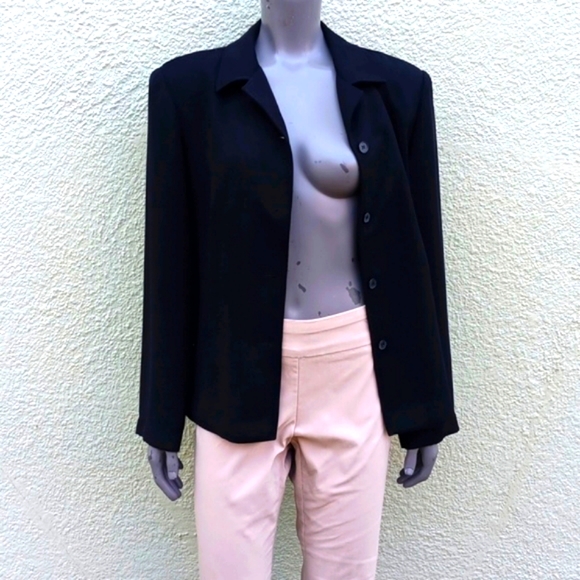 FIRST ISSUE LIZ CLAIBORNE LADIES BLACK (4) BUTTON JACKET/BLAZER (INDONESIA) - Picture 5 of 17